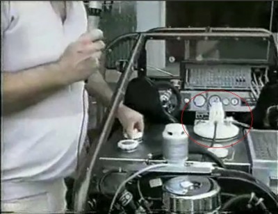 Stans_dunebuggy_resonant_cavity_installed.jpg
