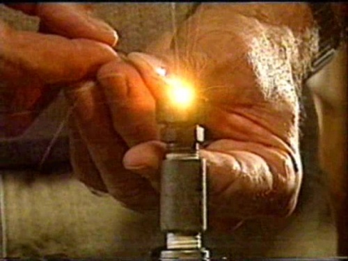 Stan Melting Metal Using Gas from Tube Cell